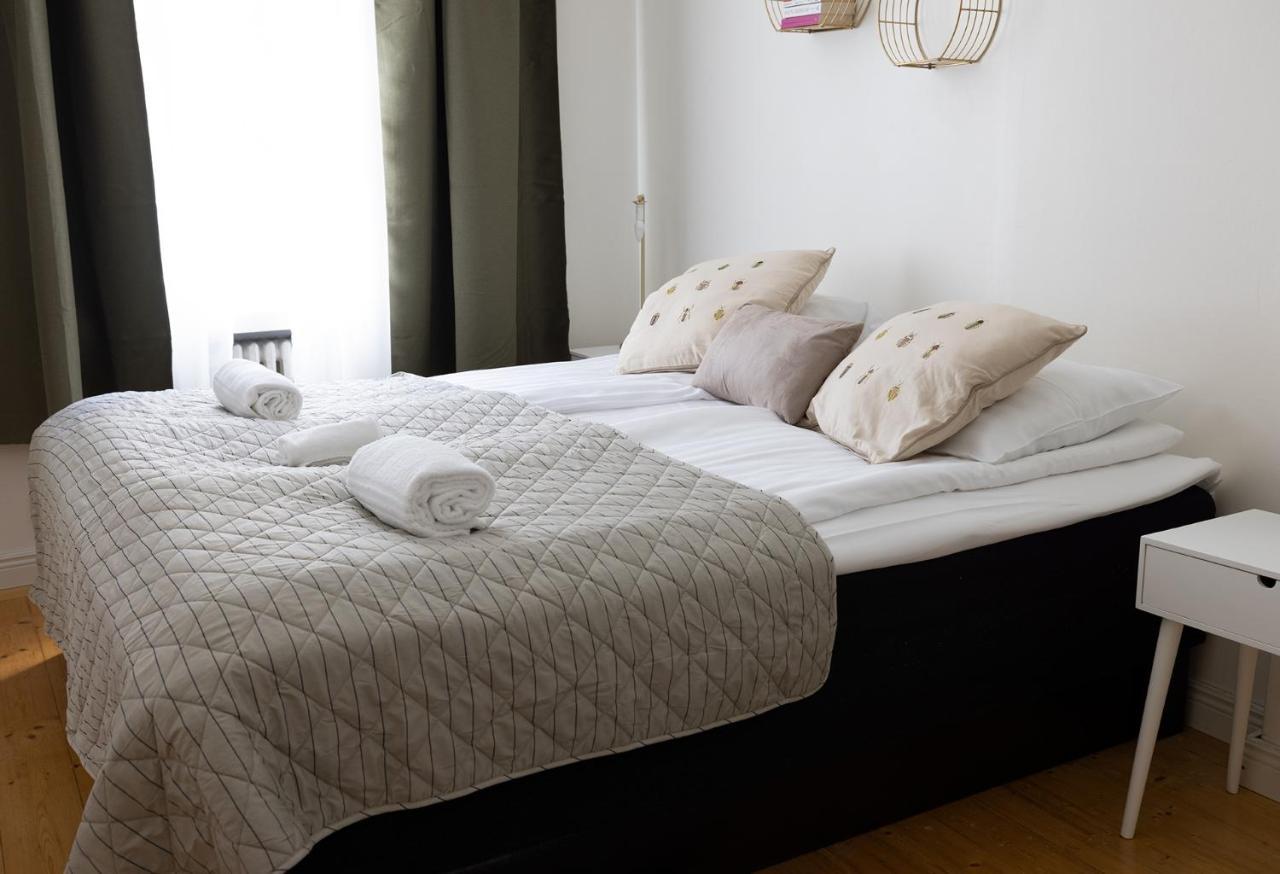 2Ndhomes City Center 2Br Apartment By The Finnish National Theatre With Balcony And Park View Helsinki Exterior foto