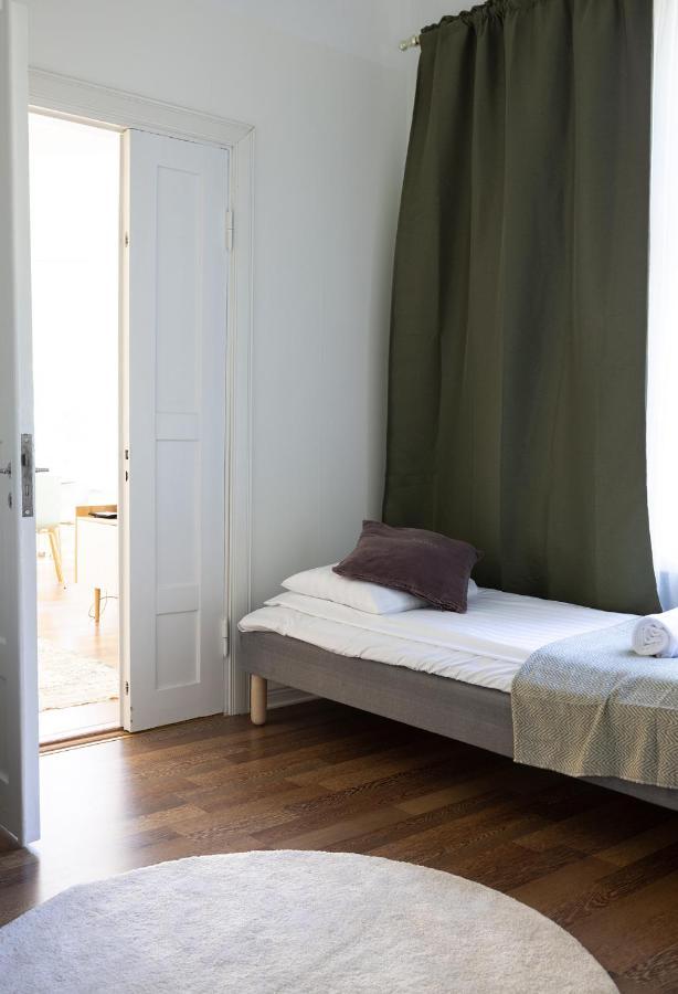 2Ndhomes City Center 2Br Apartment By The Finnish National Theatre With Balcony And Park View Helsinki Exterior foto